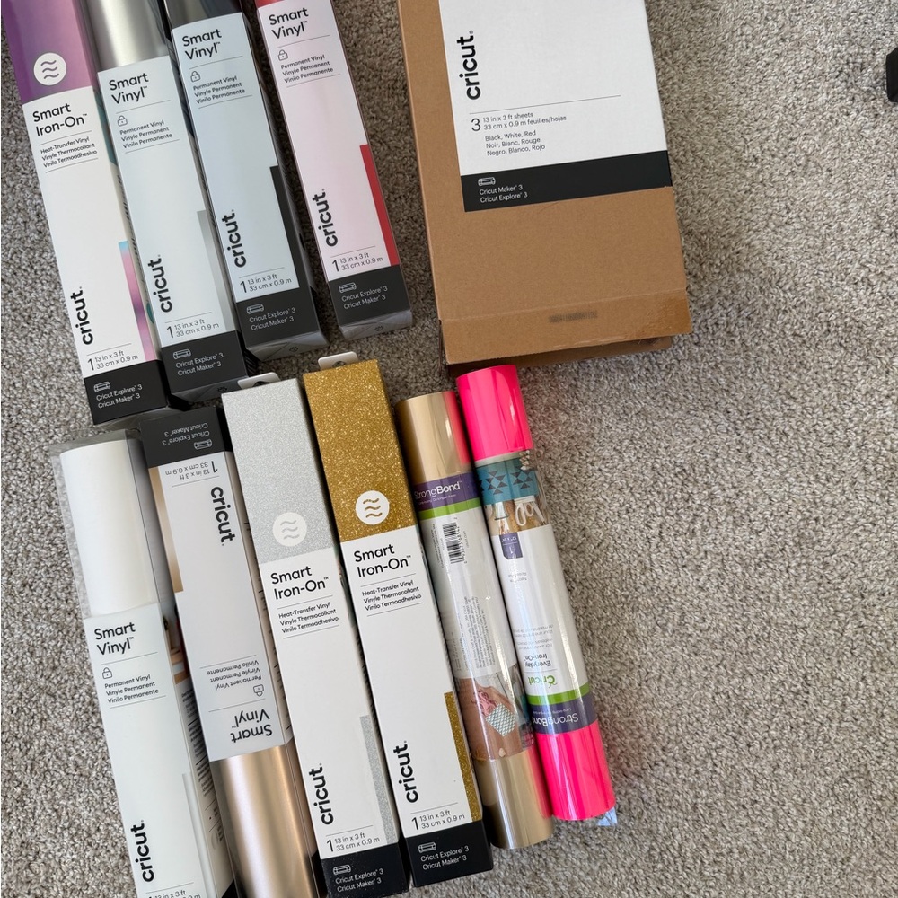 Cricut Vinyl and Iron-On Set in Gold, Pink, and Silver